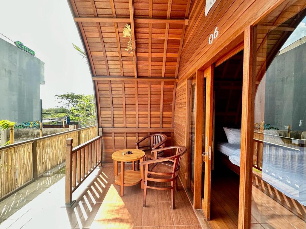 The Joglo Tegeh Buhu Hotell Jimbaran Exteriör bild